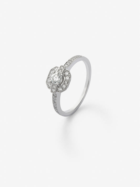 Anillo de oro blanco de 18K con diamantes en talla brillante de 0,37 cts
