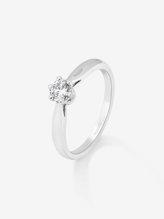Anillo solitario de compromiso de oro blanco de 18K con diamante central de 0,3 quilates