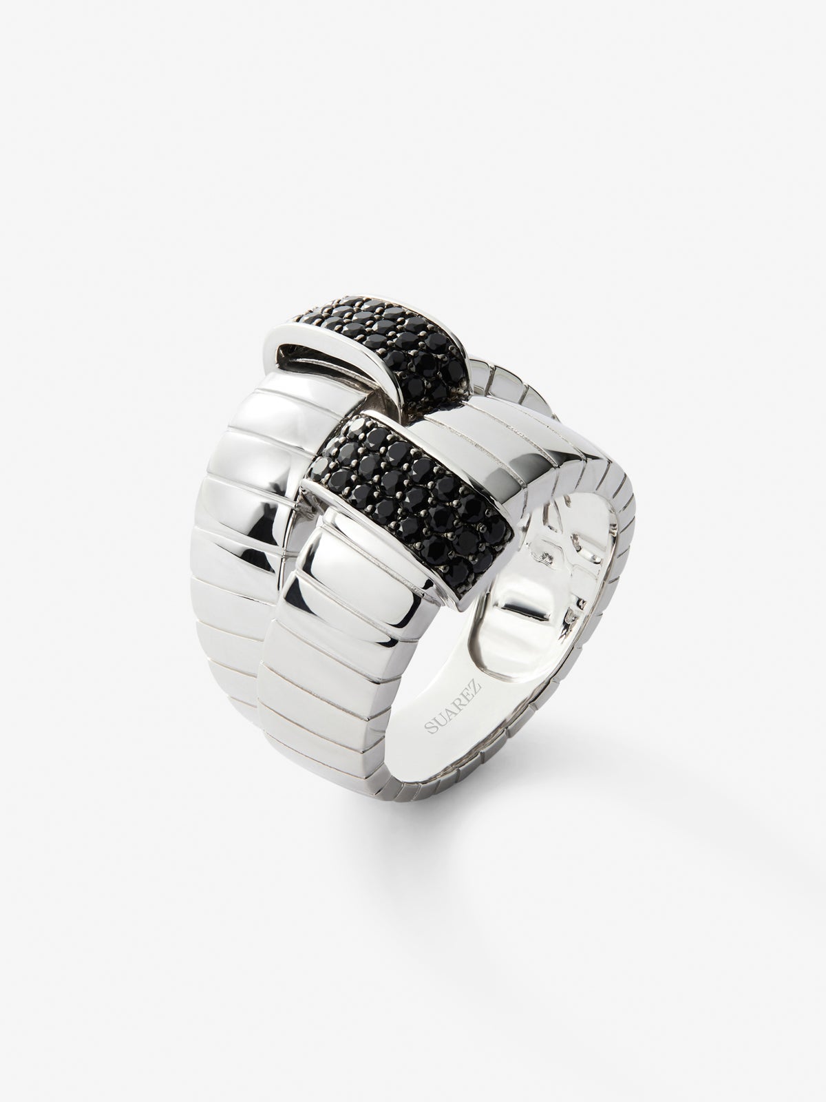 Anillo ancho multibrazo de plata 925 con 50 espinelas negras en talla brillante