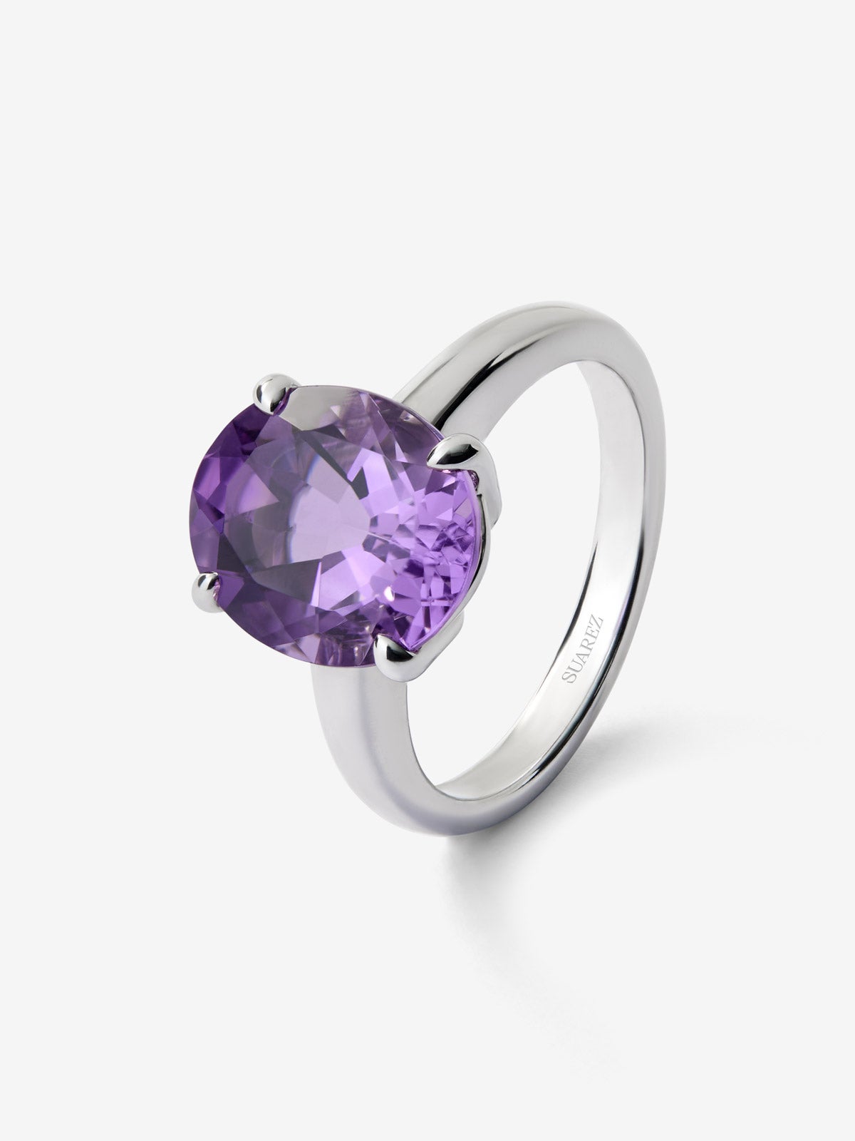 Anillo tipo cocktail de plata 925 con amatista morada