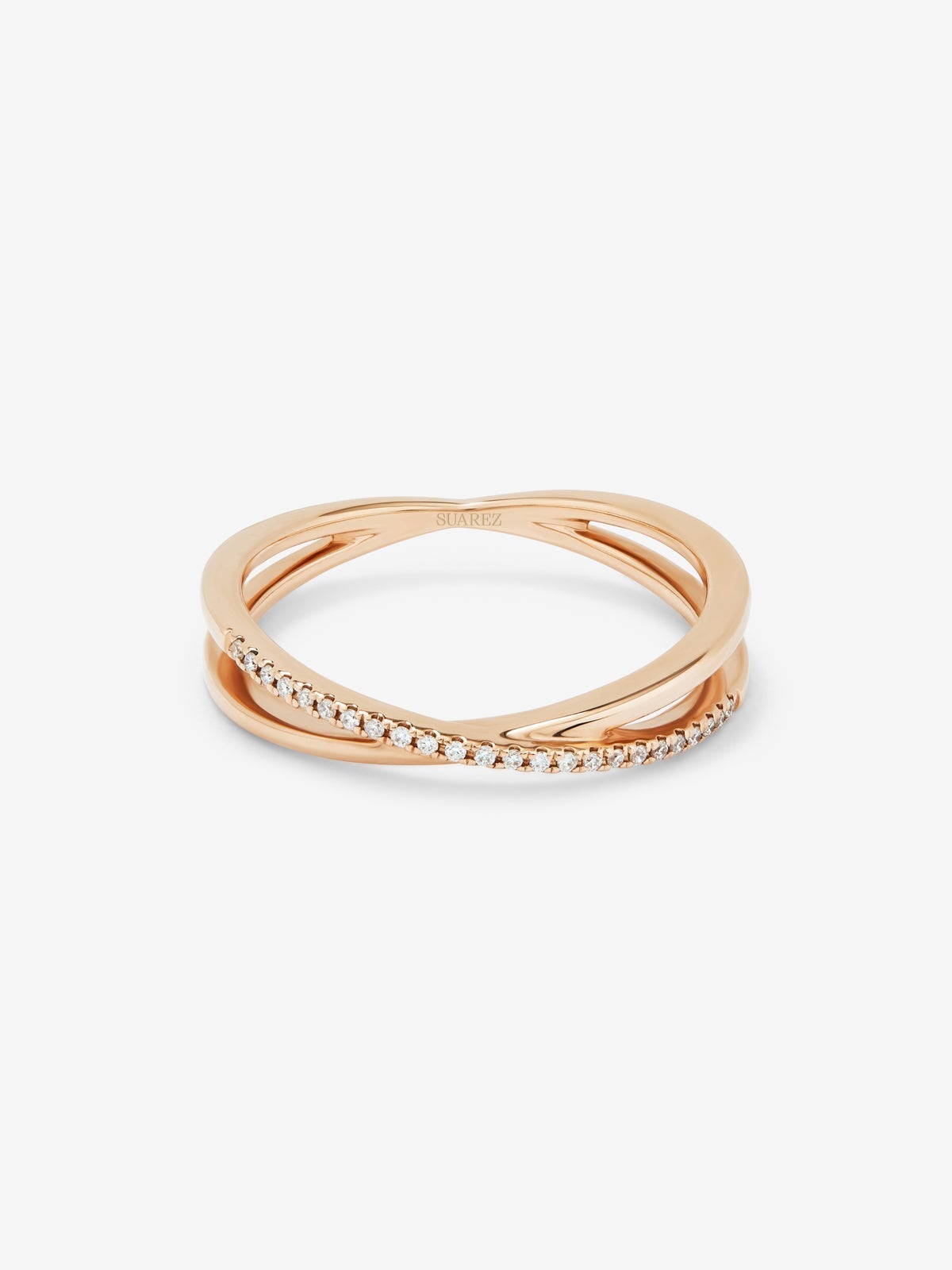Anillo cruzado de oro rosa de 18K con 24 diamantes blancos en talla brillante con un total de 0,07 cts