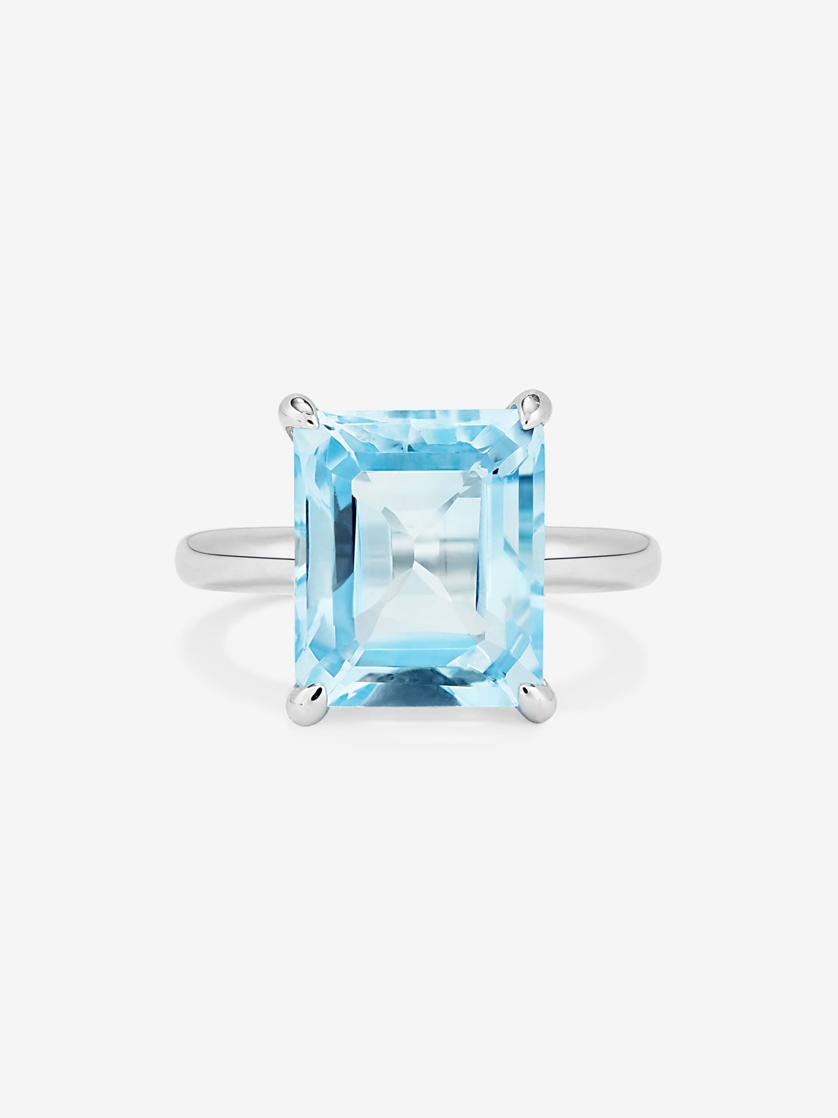 Anillo tipo cocktail de plata 925 con topacio azul sky en talla octogonal