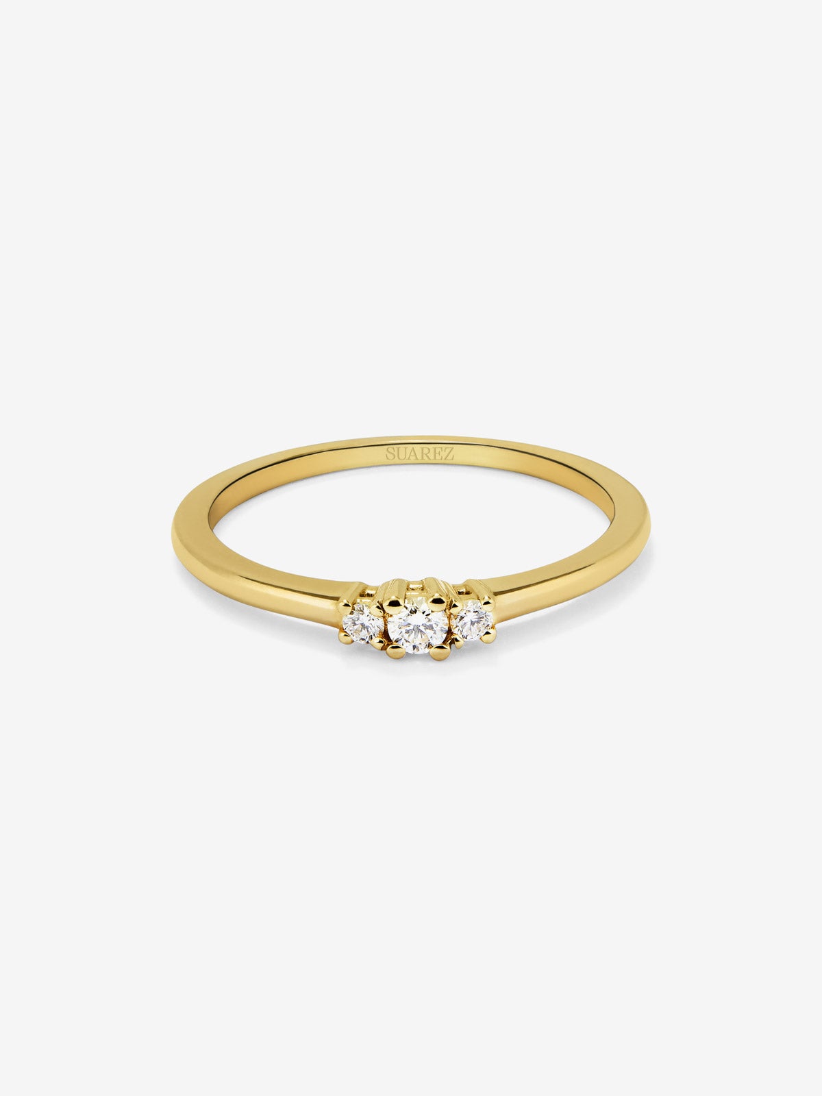 Anillo tresillo de oro amarillo de 18K con diamantes