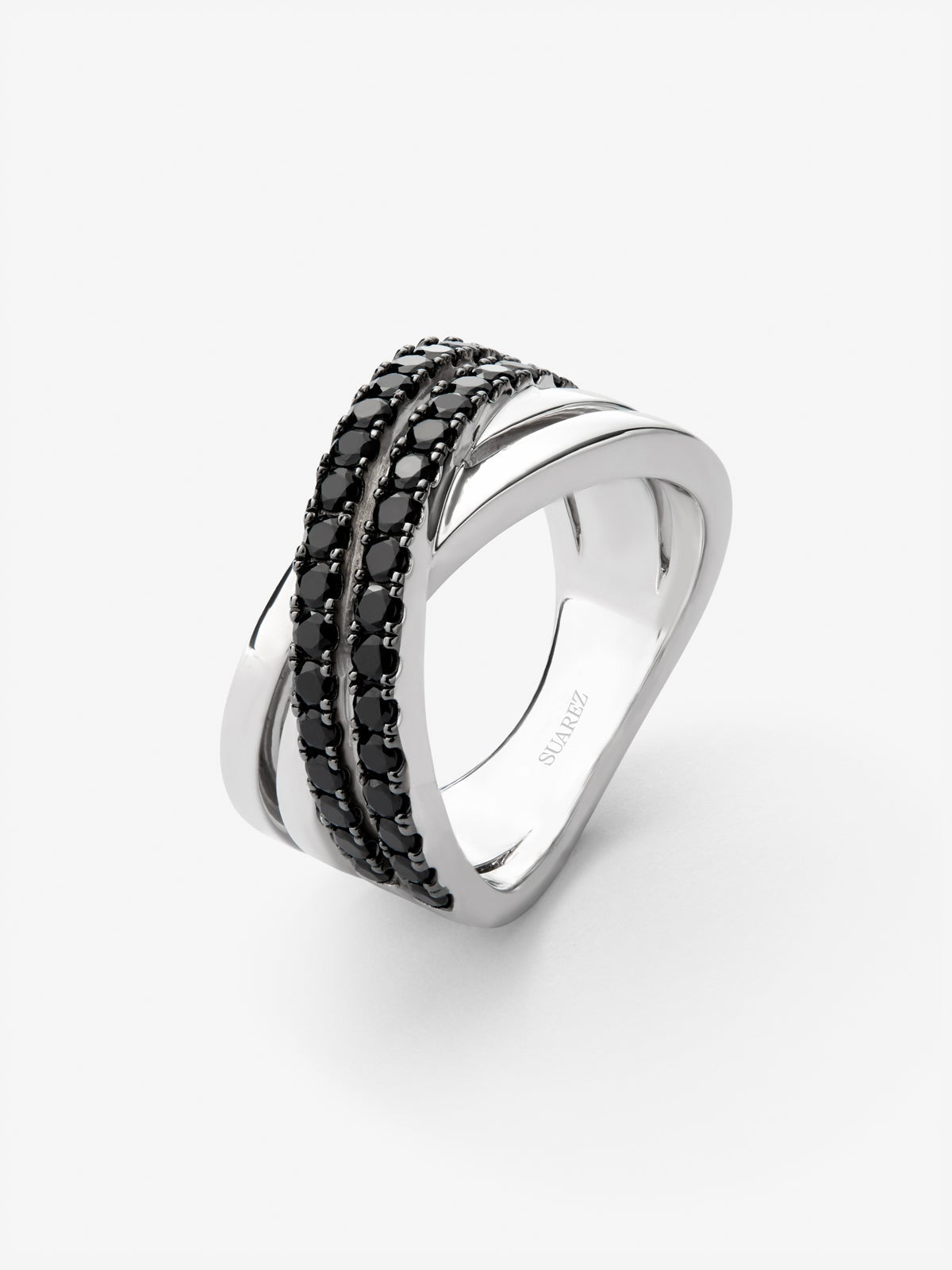 Anillo multibrazo cruzado de plata 925 con 36 espinelas negras en talla brillante con un total de 0,36 cts