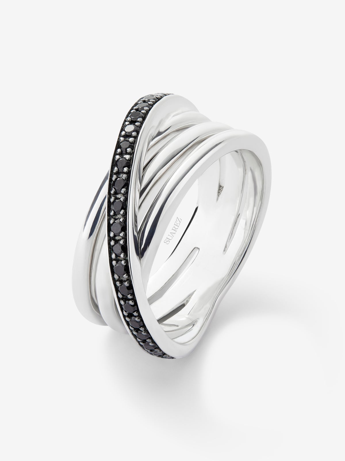 Anillo de plata 925 con pavé de espinelas negras en talla brillante con un total de 0,36 cts