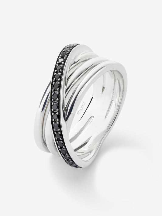 Anillo de plata 925 con pavé de espinelas negras en talla brillante con un total de 0,36 cts