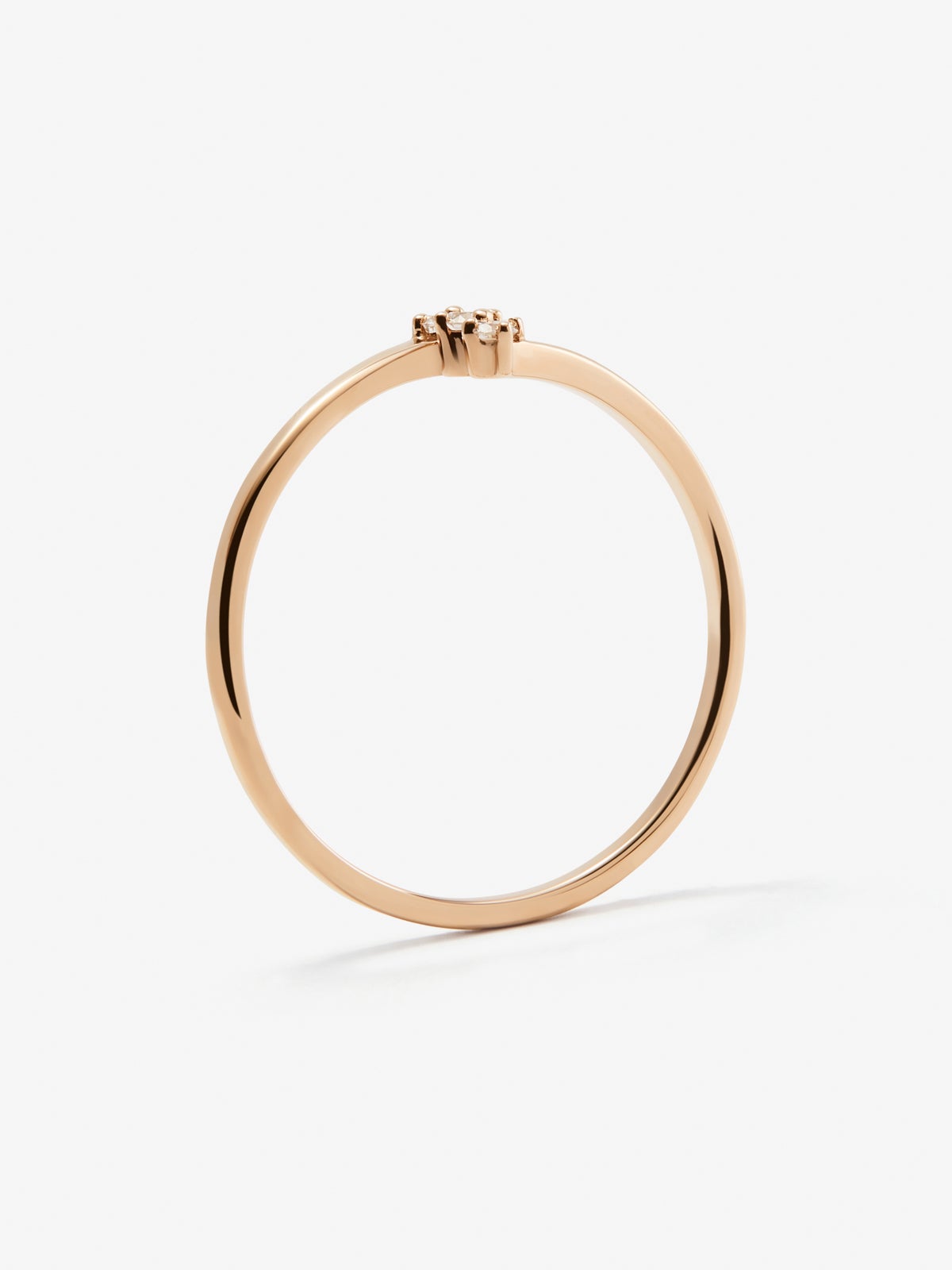 Anillo de oro rosa de 18K con diamantes en talla brillante de 0,06 cts