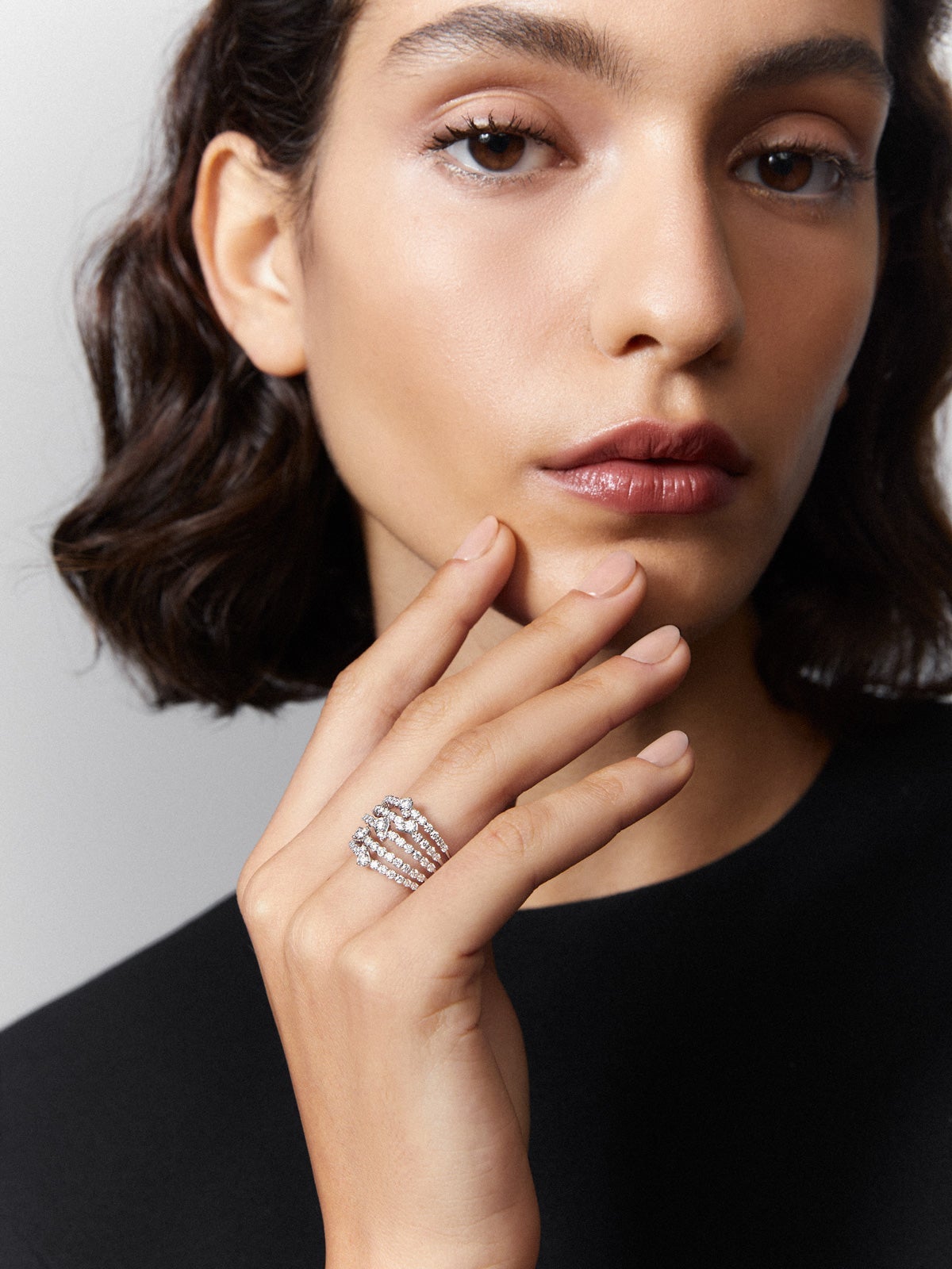 Anillo multiaro de oro blanco de 18K de diamantes