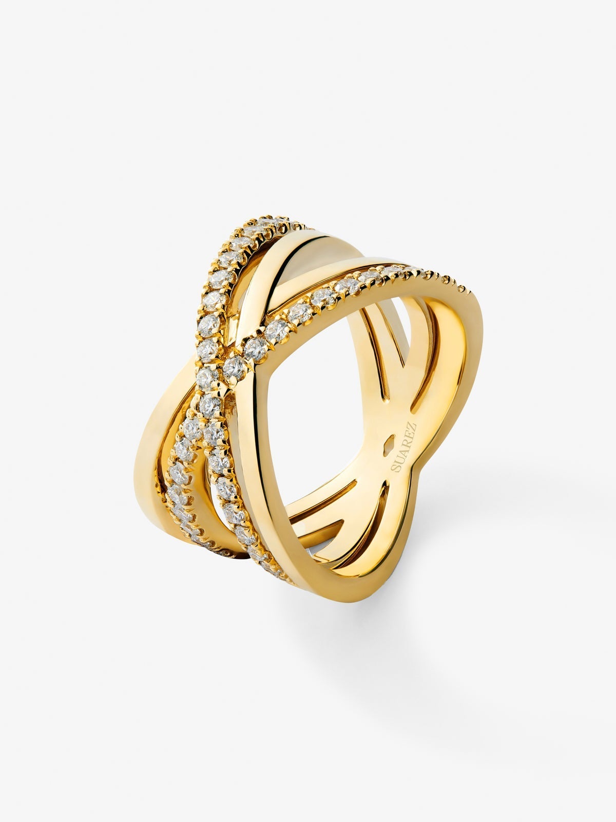 Anillo cruzado de oro amarillo de 18K con 40 diamantes en talla brillante con un total de 0,57 cts