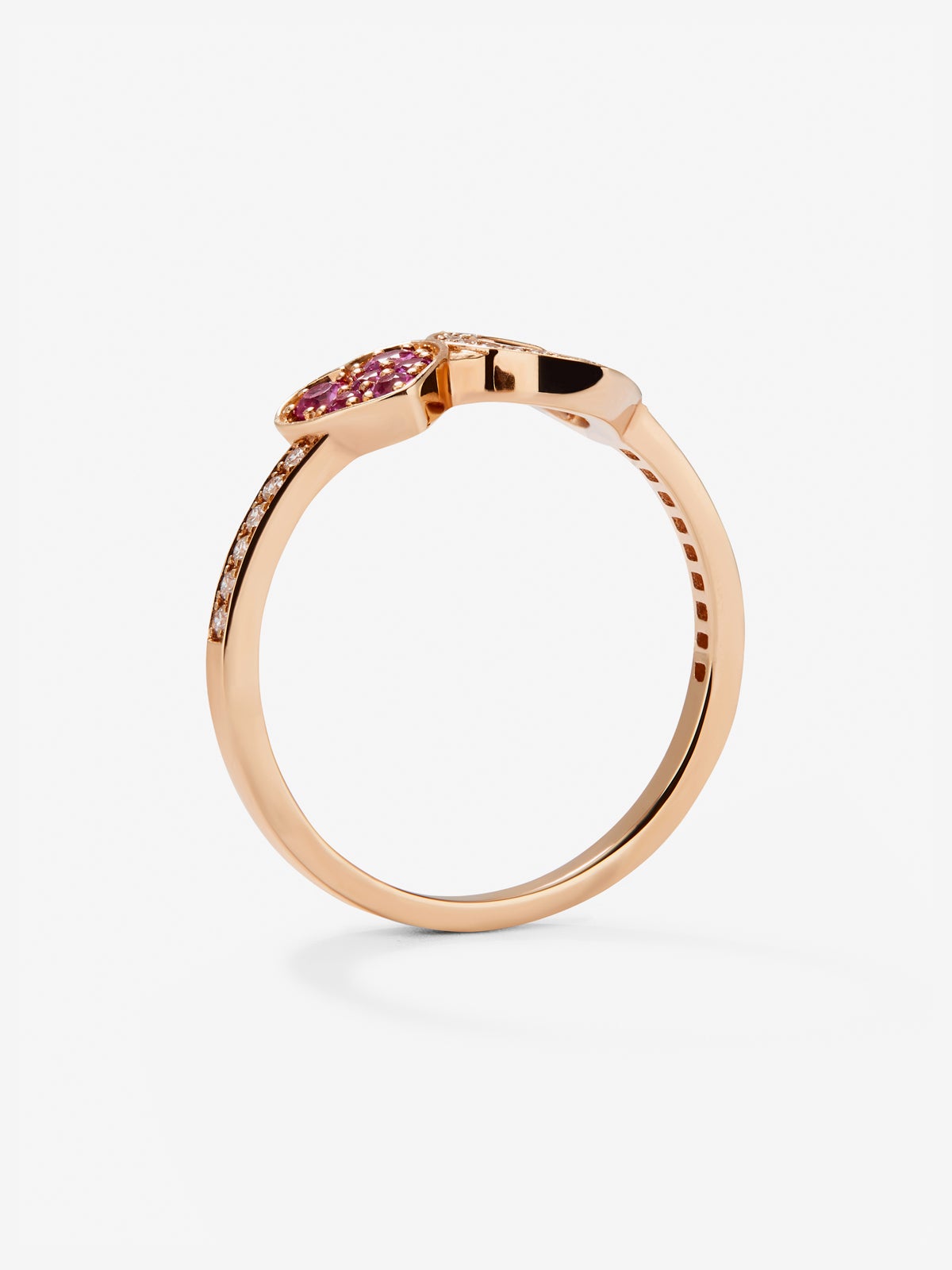 Anillo de corazones de oro rosa de 18kt con diamantes y zafiros rosas