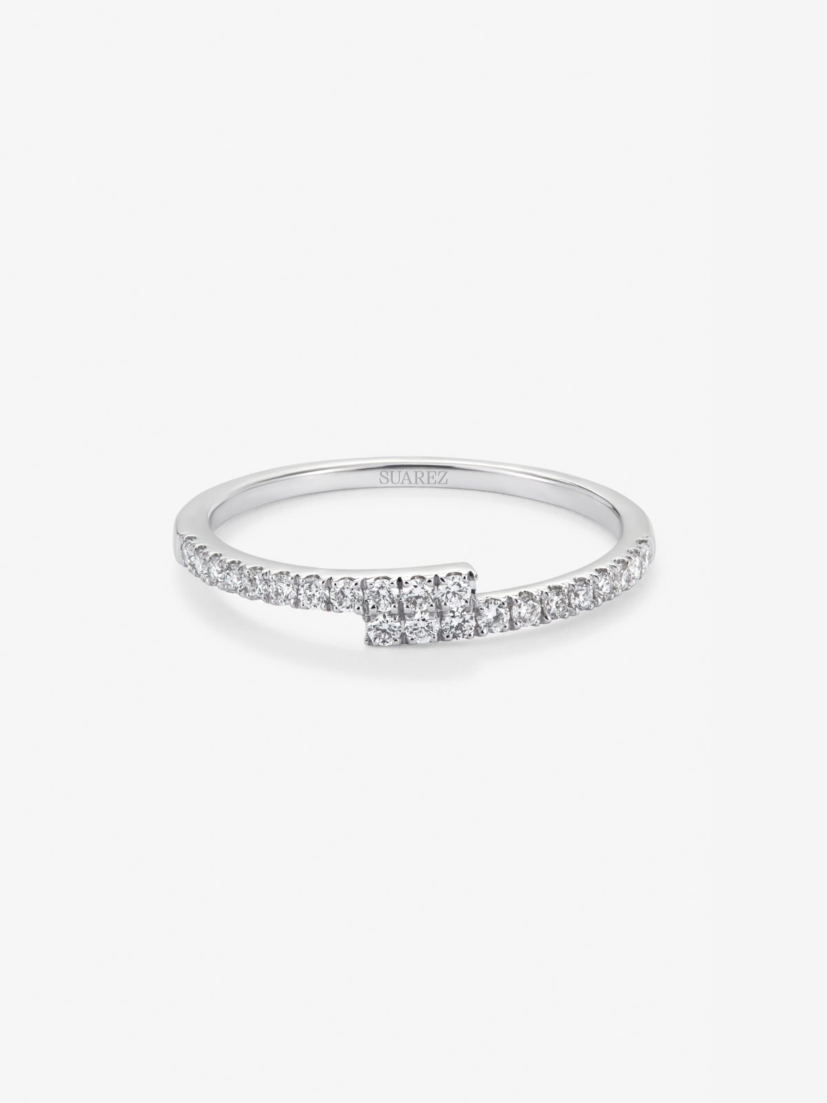 Anillo tú y yo de oro blanco 18K con 22 diamantes en talla brillante con un total de 0,18 cts