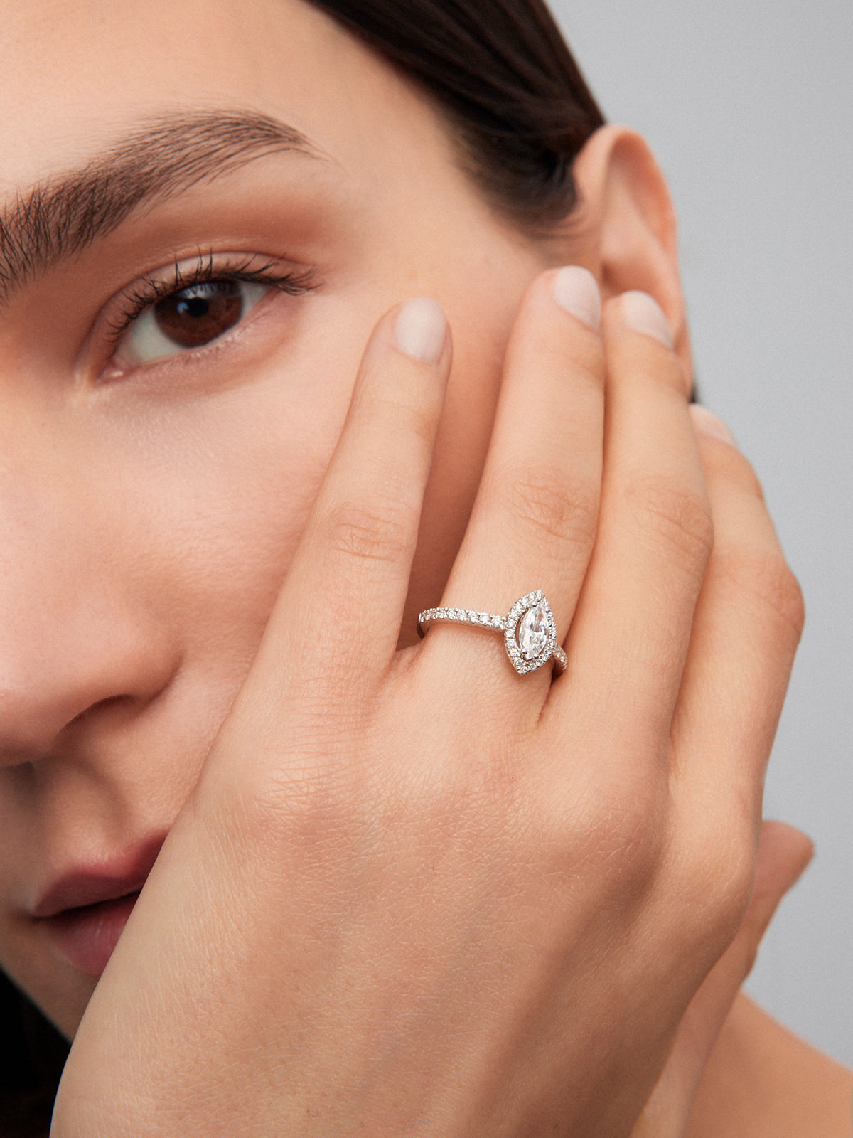 18K white gold ring with a marquise-cut diamond totaling 0.40 cts
