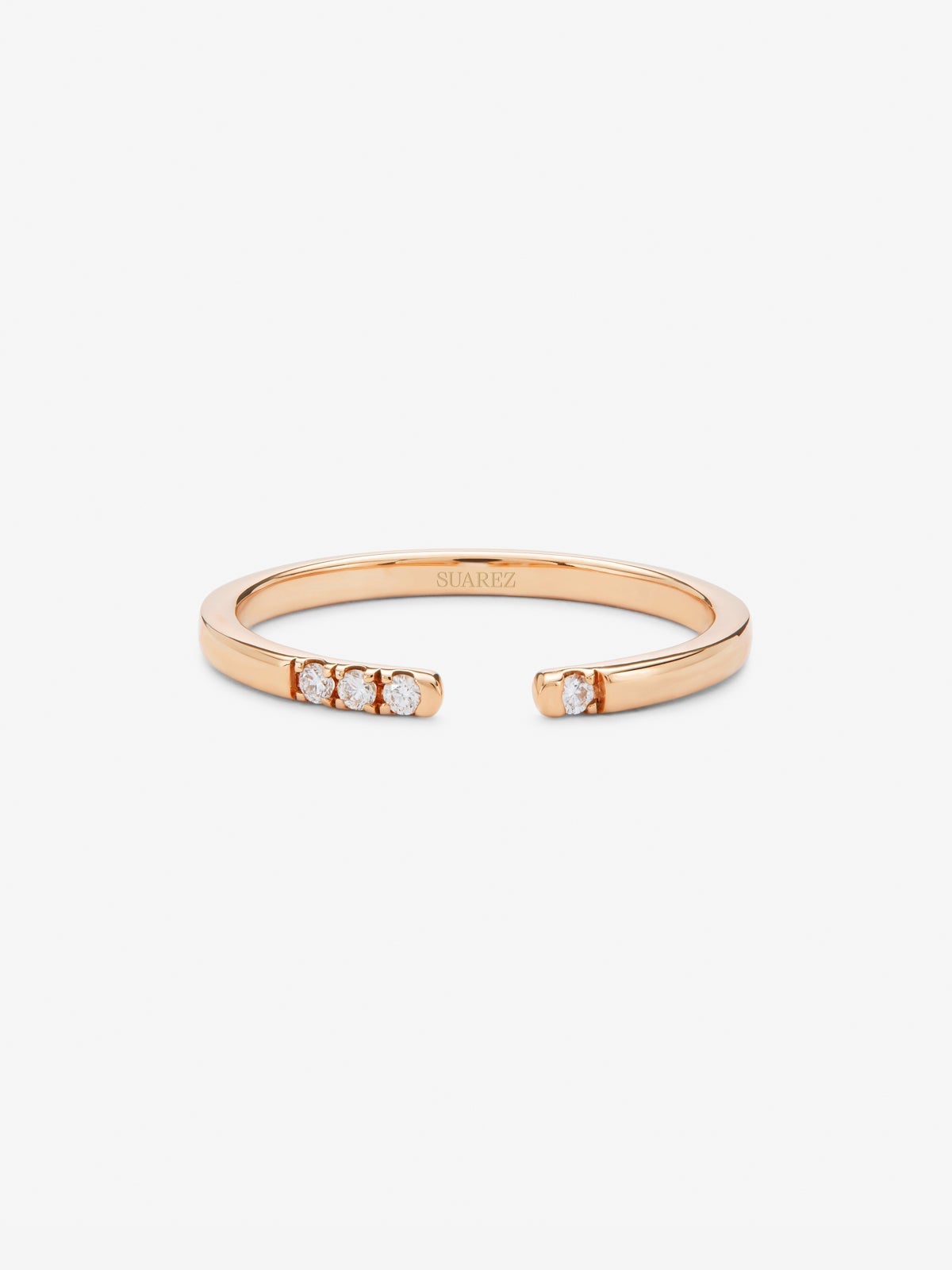 Anillo abierto de oro rosa de 18K con 4 diamantes en talla brillante con un total de 0,05 cts