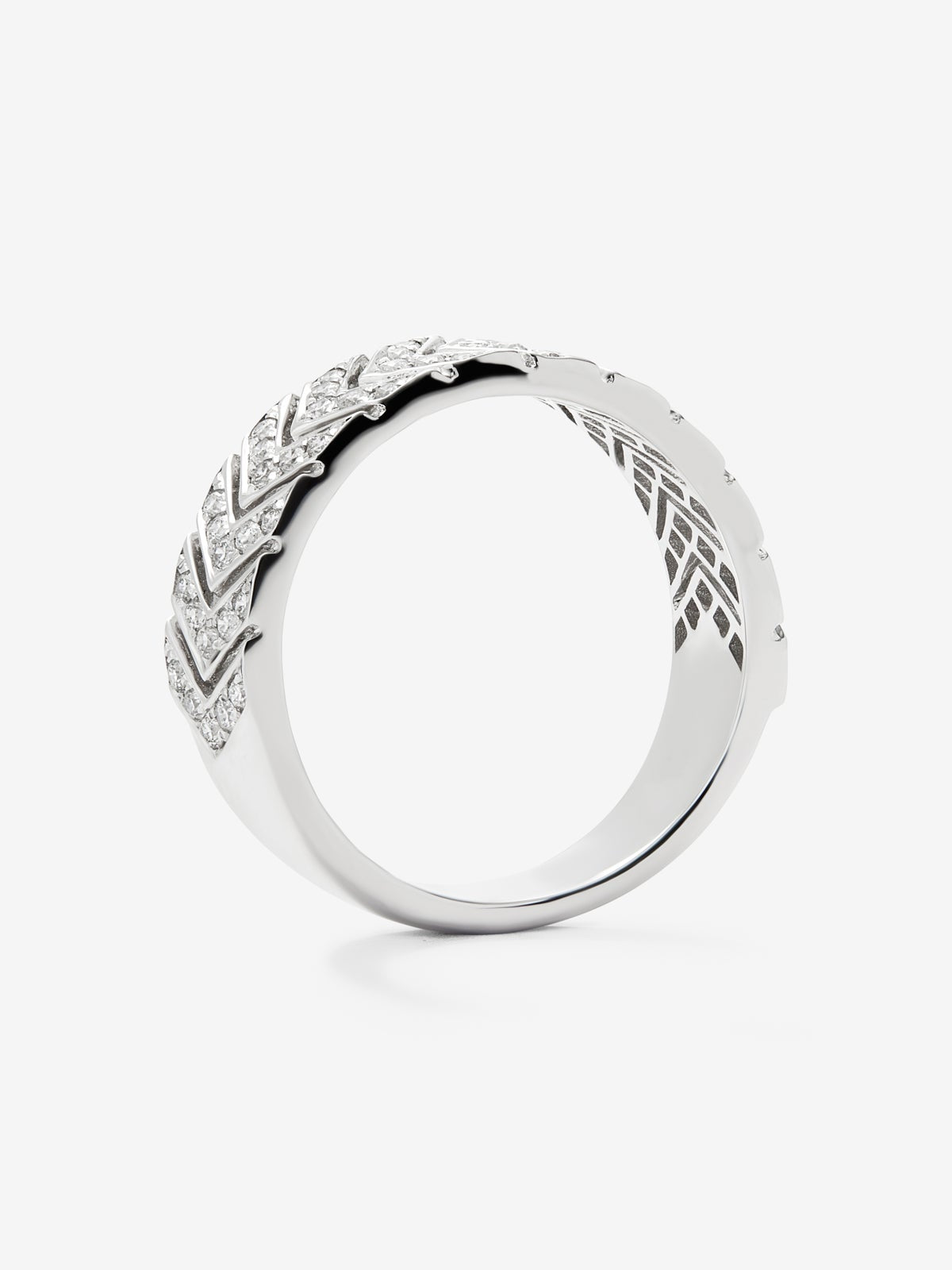 Anillo de oro blanco de 18K con 60 diamantes estilo en talla brillante con un total de 0,34 cts