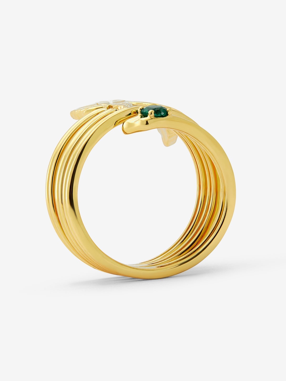 Anillo de oro amarillo de 18K con esmeralda en talla brillante de 0,11 cts y forma de hoja de arce