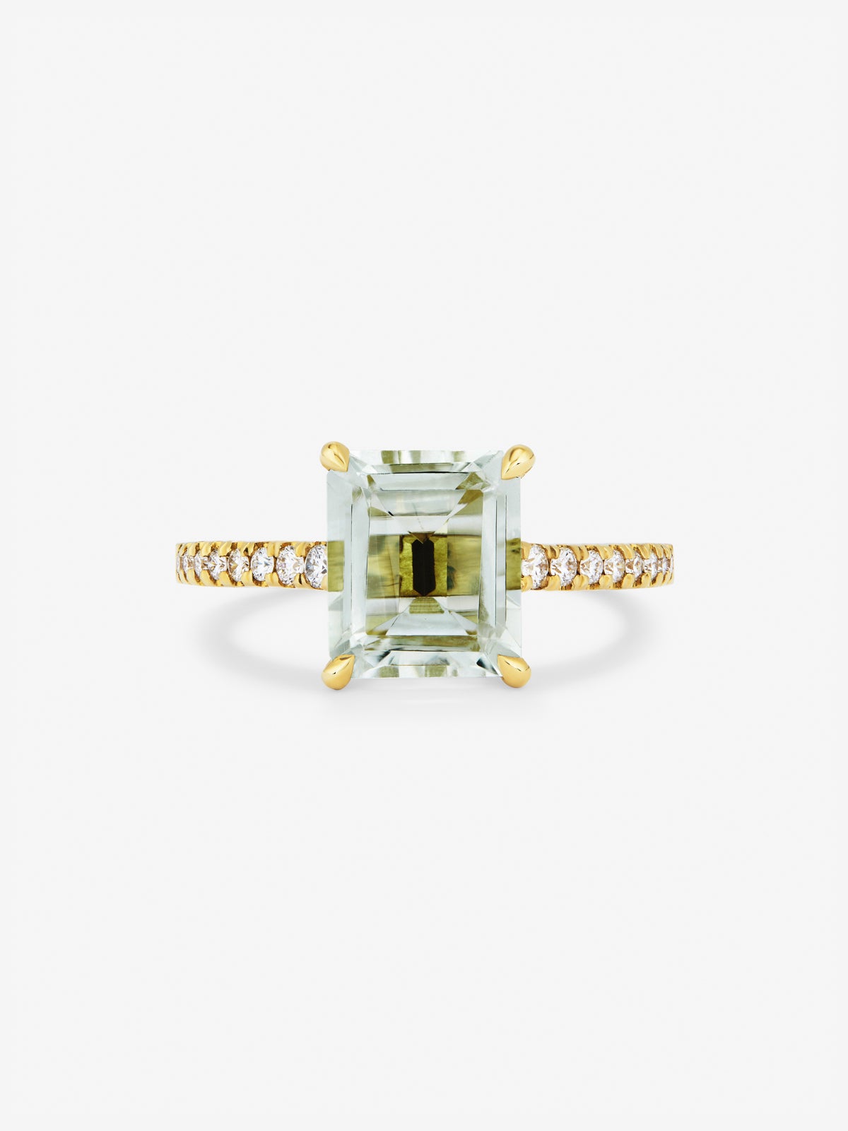 Anillo solitario de oro amarillo de 18K con amatista verde en talla octogonal de 2,96 cts y 18 diamantes en talla brillante con un total de 0,19 cts