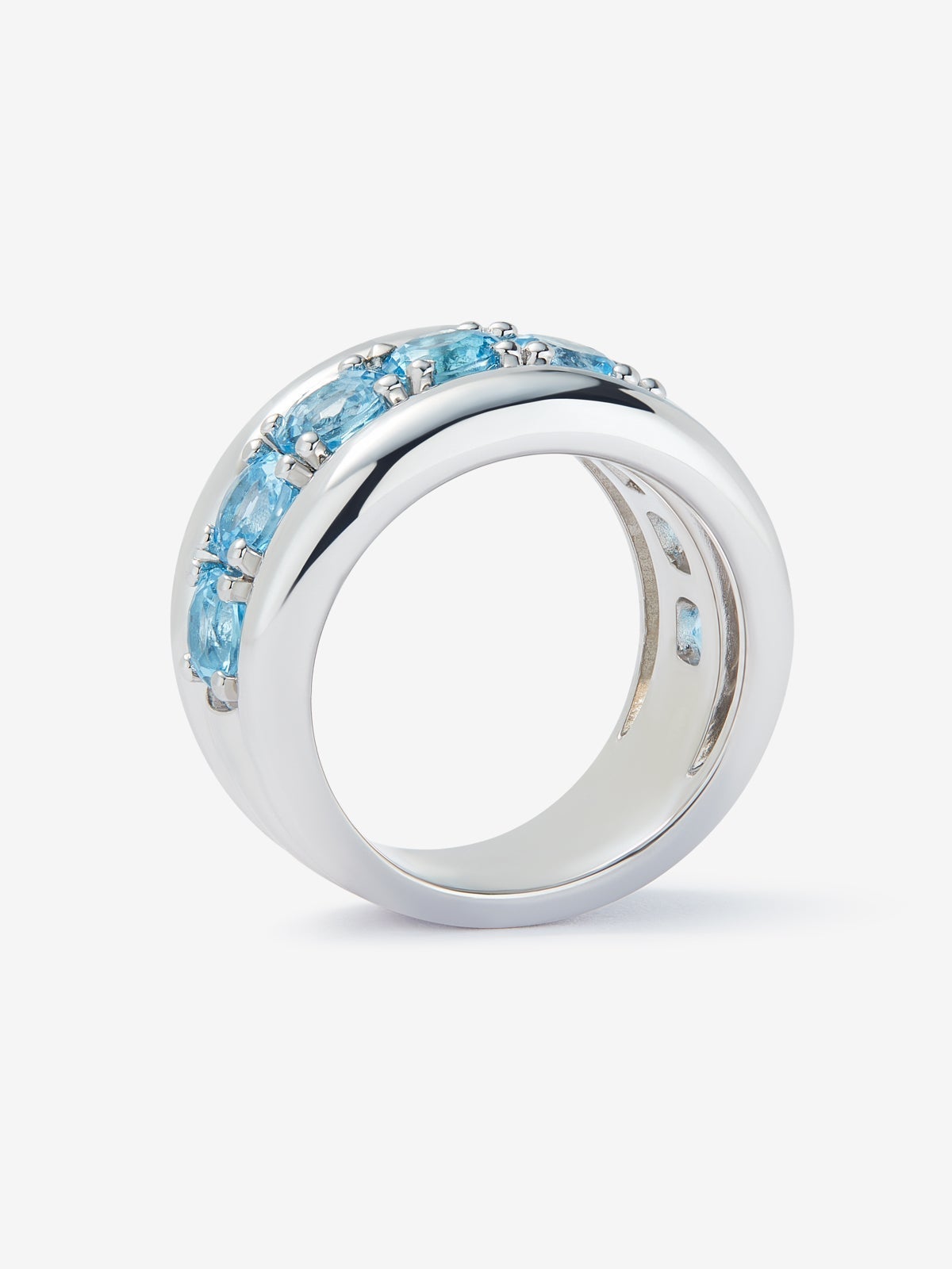 Anillo de plata 925 con pavé de topacios azul swiss en talla brillante
