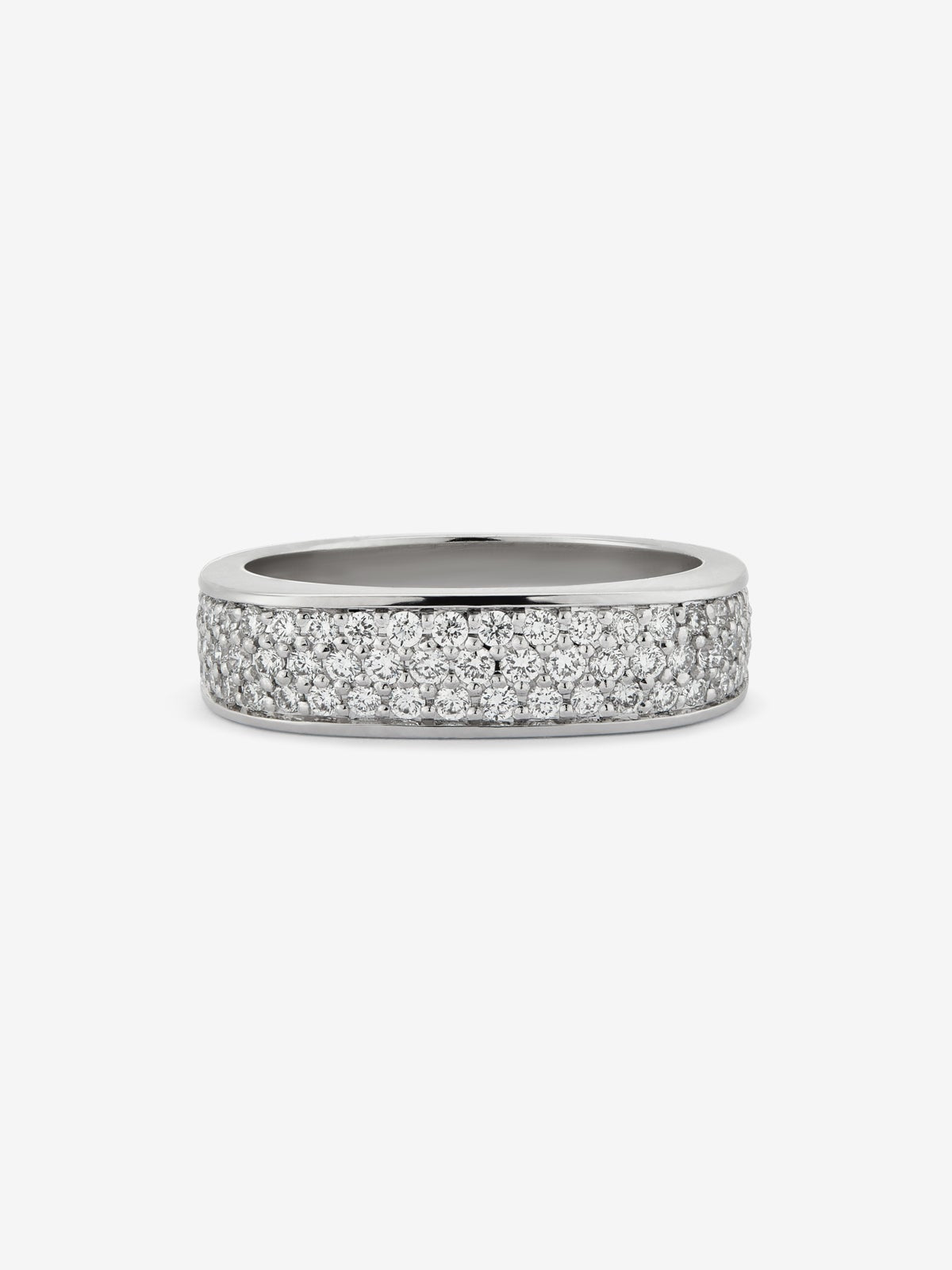 Anillo de oro blanco de 18K con pavé de diamantes en talla brillante