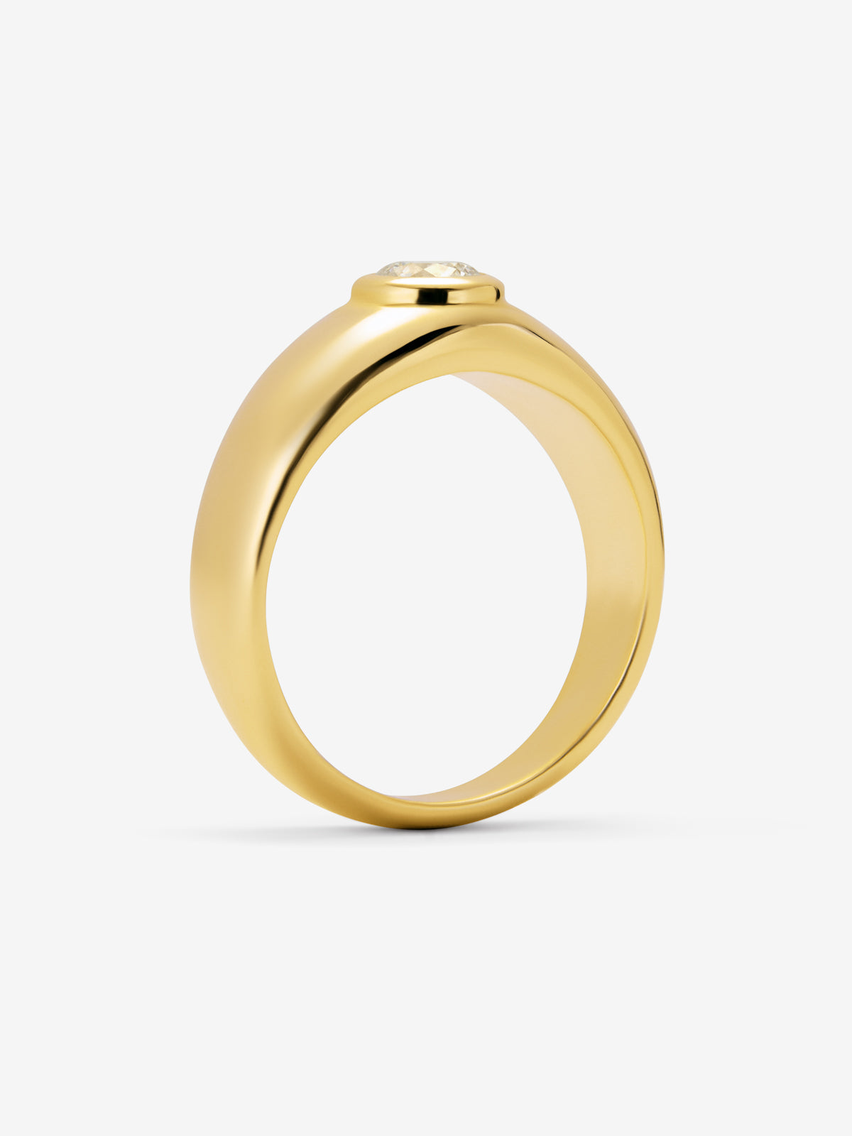 Anillo de oro amarillo de 18K con diamante en talla brillante de 0,4 cts