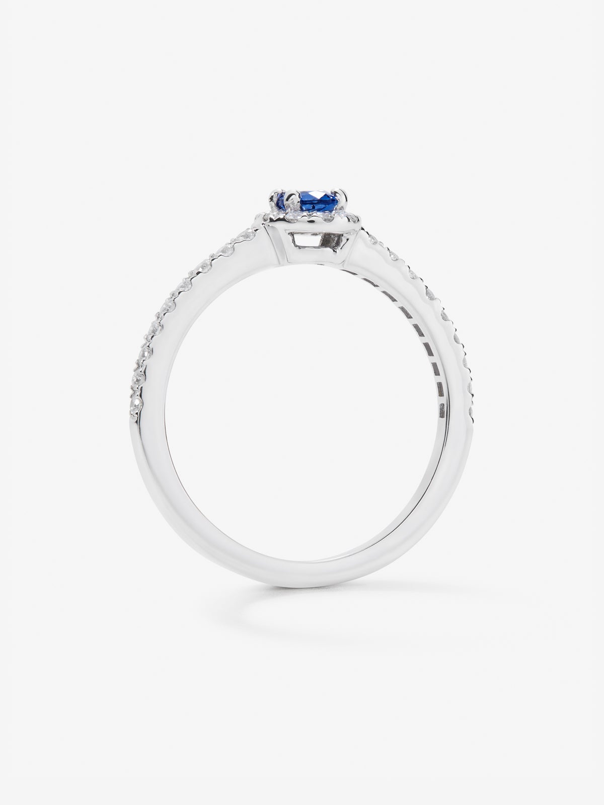 Anillo de oro blanco 18K con zafiro