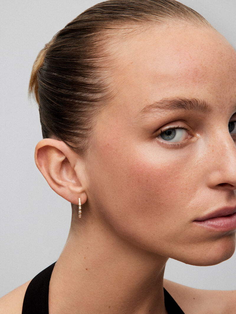 Individual 18K yellow gold hoop earring with 11 brilliant-cut diamonds with a total of 0.14 cts image number 3