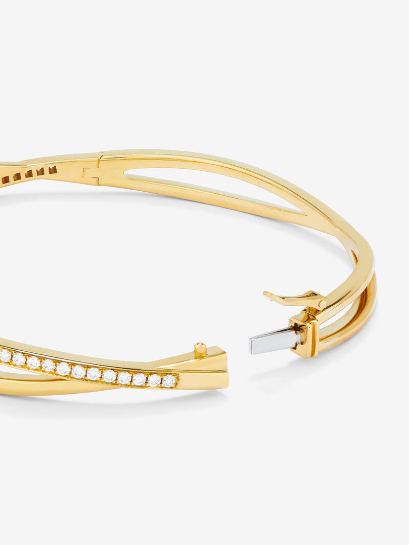 Rigid yellow gold bracelet of 18k with white diamonds in 0.74 cts image number 4
