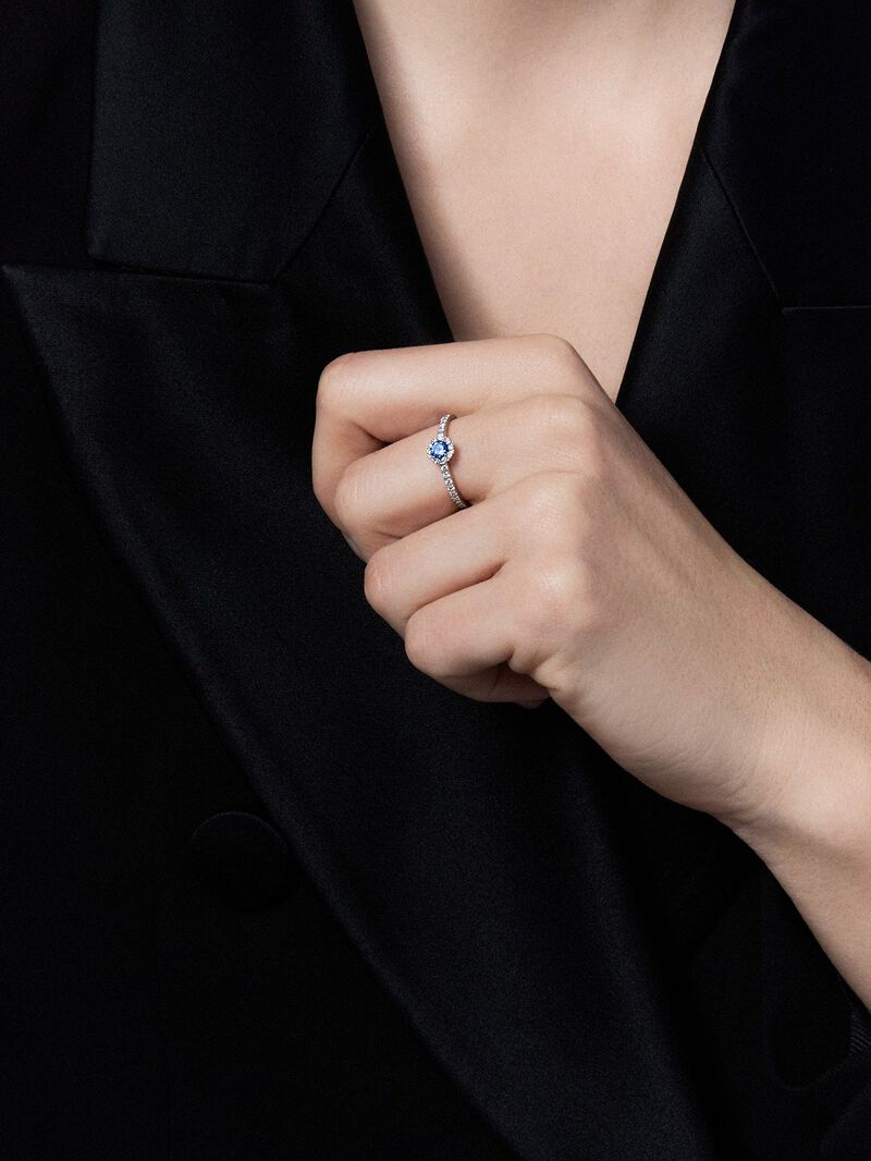 18K White Gold Orla Ring with Zafiro and Diamond image number 3