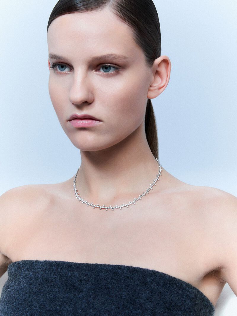18K white gold necklace with 259 brilliant-cut diamonds with a total of 5.4 cts image number 3