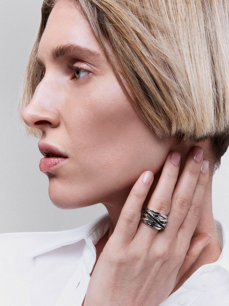 Wide cross multi-arm silver ring with black spinel stones of 0.54cts image number 0