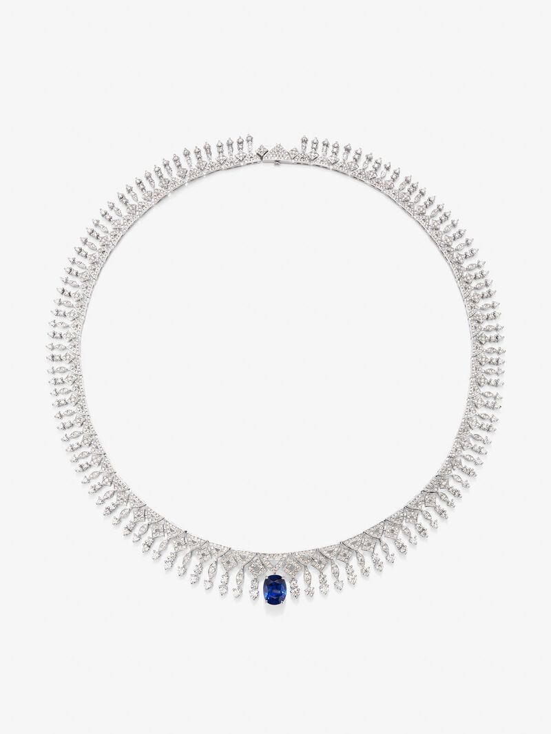 18K white gold necklace with Royal blue sapphire in 3.92 oval size and white diamonds of 9.27 cts image number 0