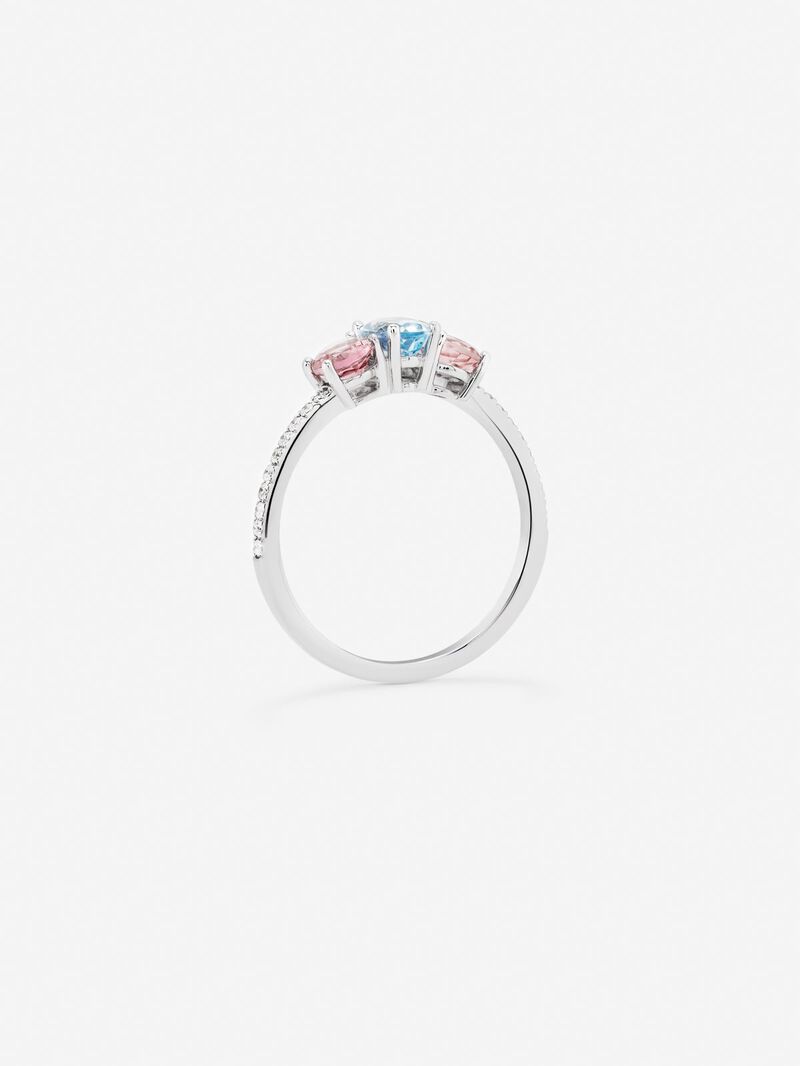 18K white gold triplet ring with oval-cut aquamarine of 0.4 cts, 2 oval-cut pink tourmalines with a total of 0.7 cts and 20 brilliant-cut diamonds with a total of 0.1 cts image number 4