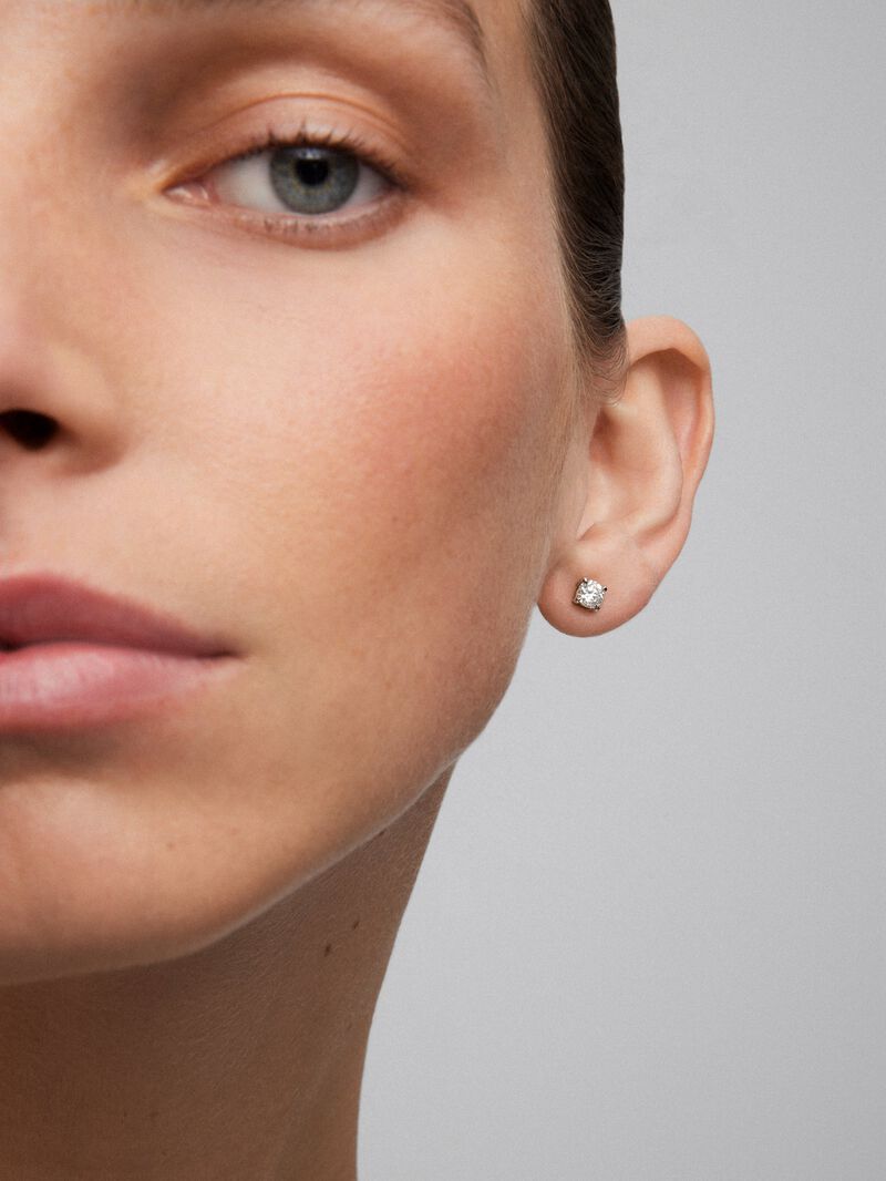 Detachable 18k white slopes with white and bright white diamonds of 3.23 cts image number 5