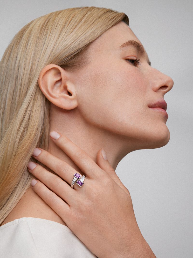 You and me ring in 18K white gold with 2 octagonal-cut pink sapphires with a total of 2.28 cts and 10 baguette-cut diamonds with a total of 0.57 cts image number 1