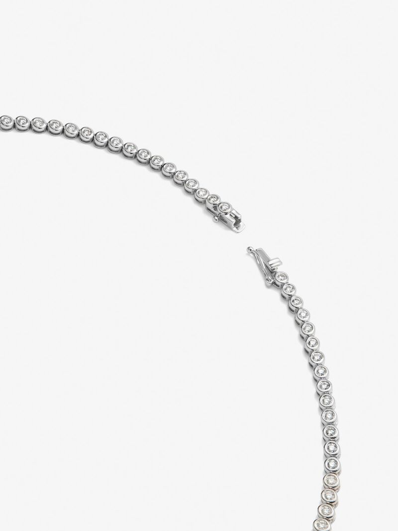 18K white gold rivière necklace with 110 brilliant-cut diamonds with a total of 4.89 cts image number 4