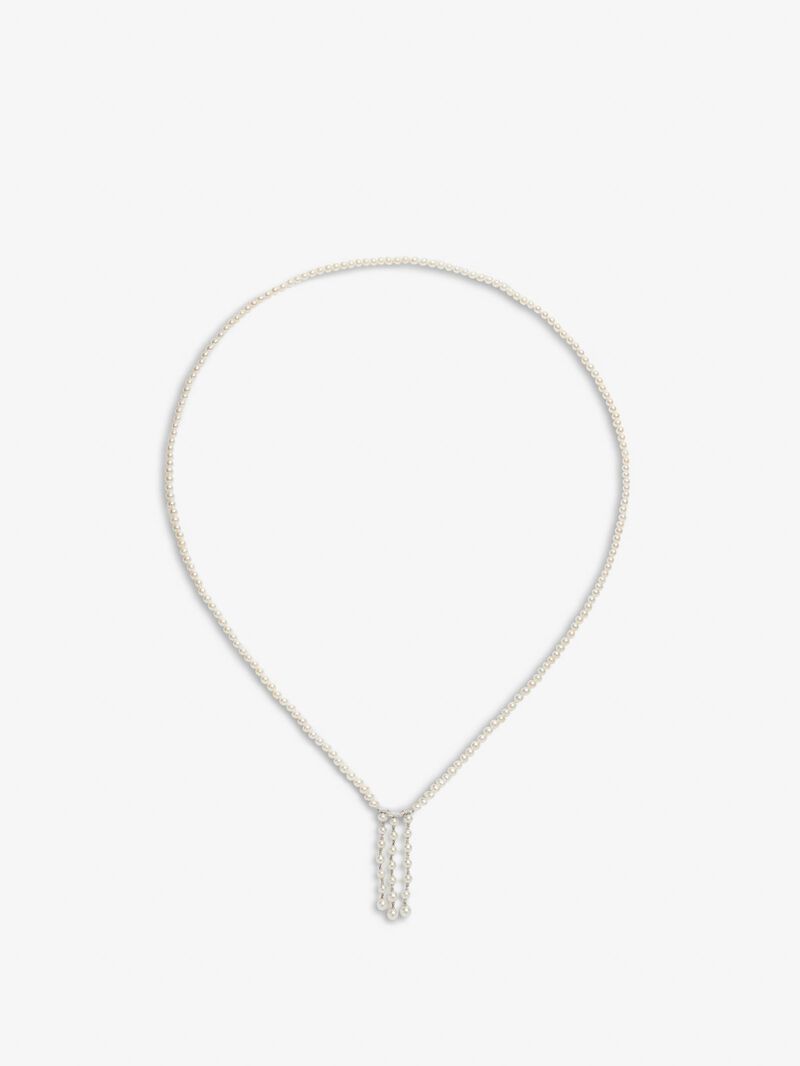 18K white gold pendant with 172 Akoya pearls and 9 brilliant-cut diamonds with a total of 0.09 cts image number 0