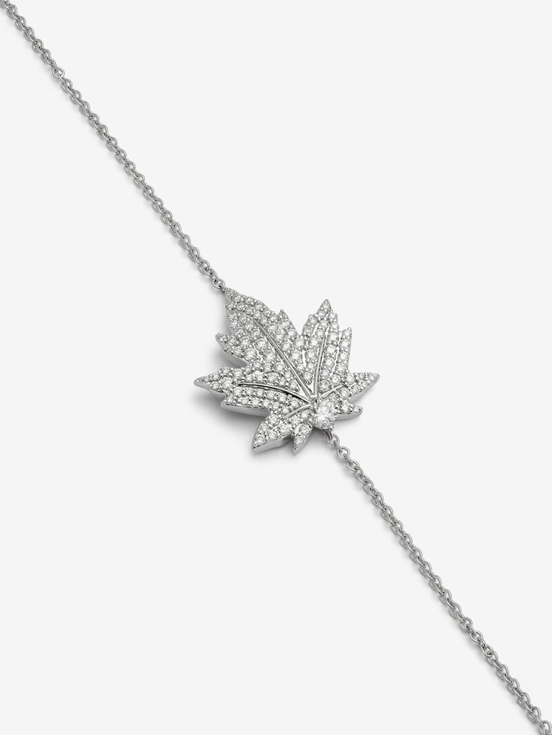 18K white gold bracelet with a 0.14 ct central brilliant-cut diamond, diamond pavé, and a maple leaf design image number 2
