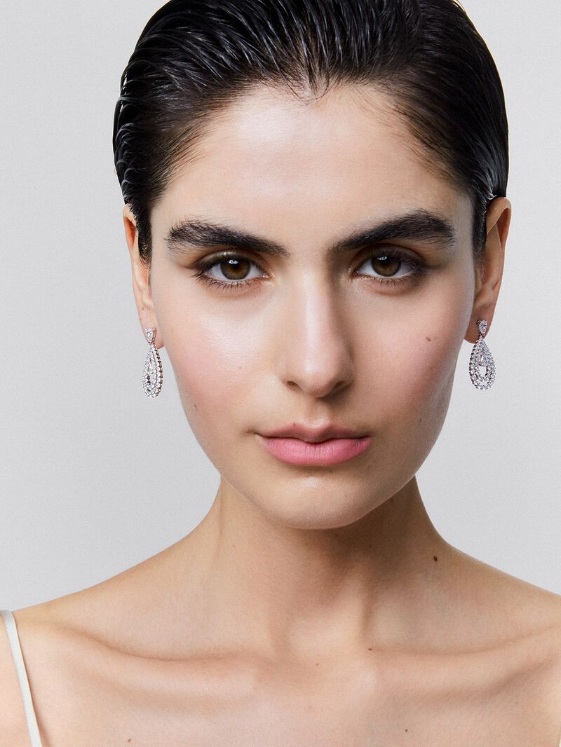 18k white long -golden tear with diamonds image number 1