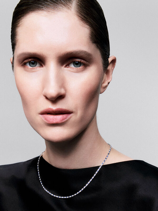 18kt white gold rivière necklace with diamonds and blue sapphires, CO22010-OBDZ_V