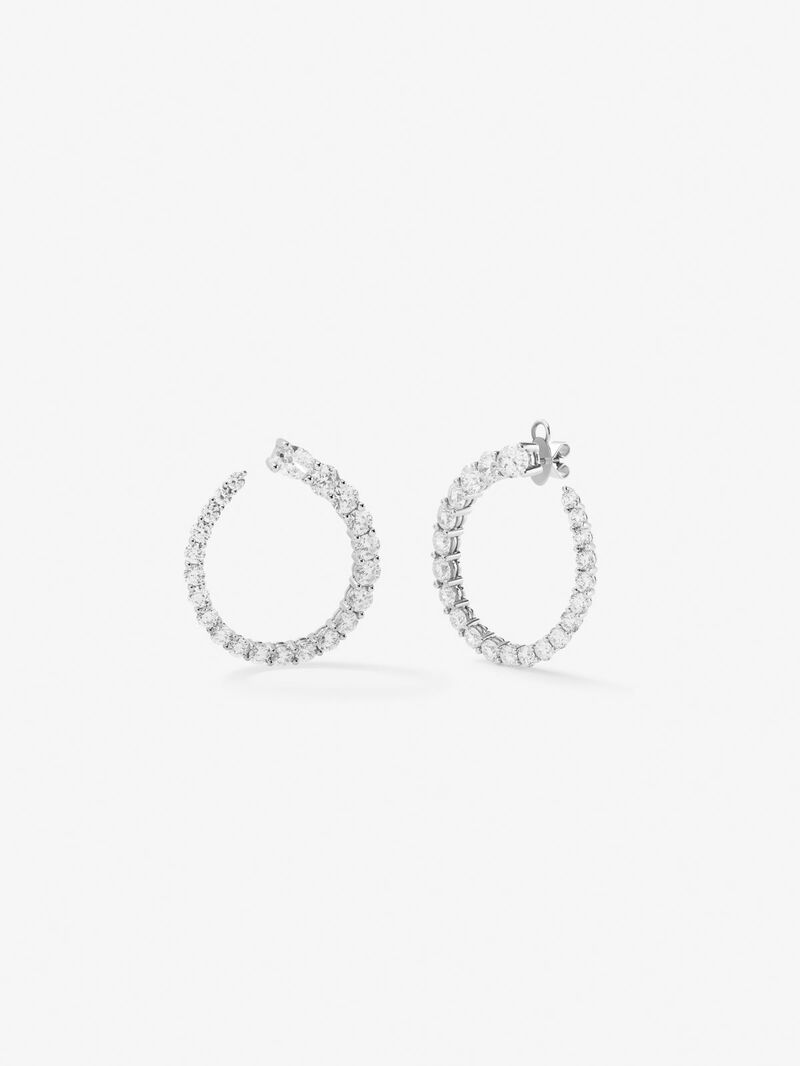 18K white gold hoop earrings with 26 brilliant-cut diamonds with a total of 5.13 cts image number 0