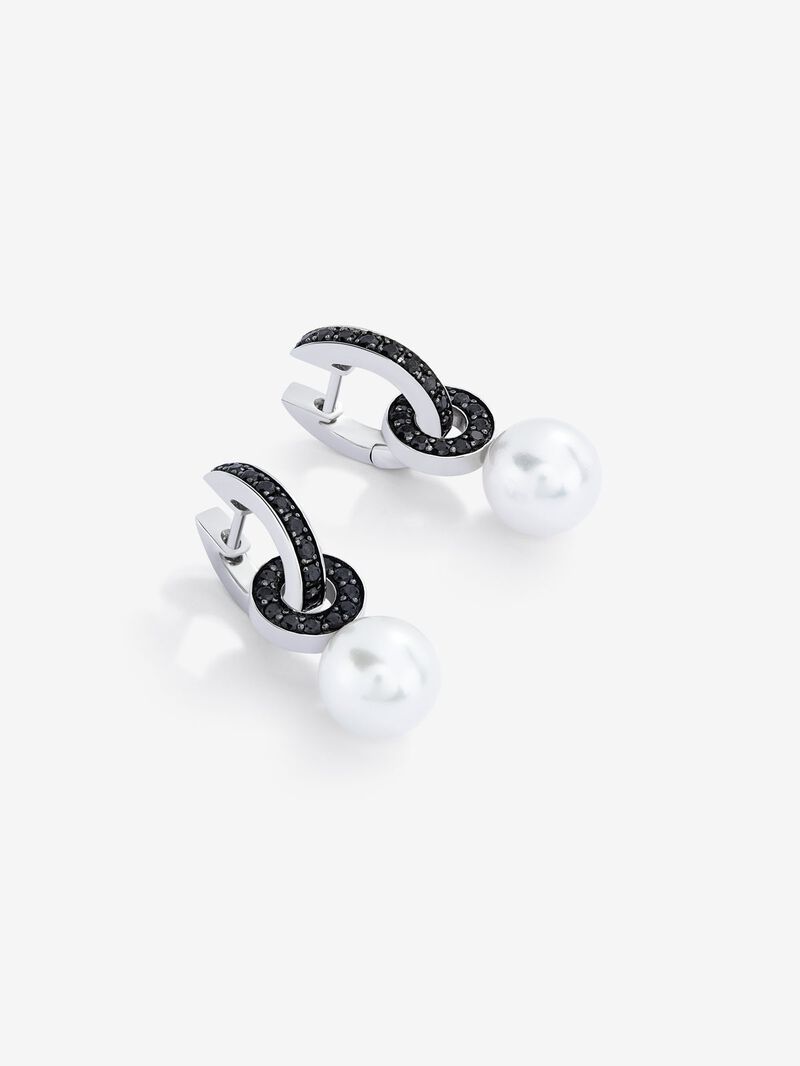 Double hoop earring made from 925 silver combined with 8.5 mm Akoya pearl and spinel. image number 1