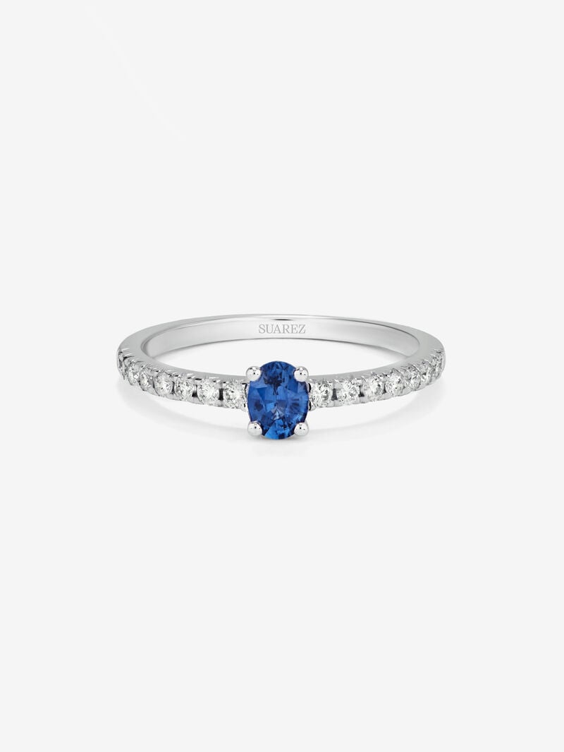 18K white gold ring with oval-cut blue sapphire of 0.30 cts and brilliant-cut diamonds with a total of 0.11 cts image number 2