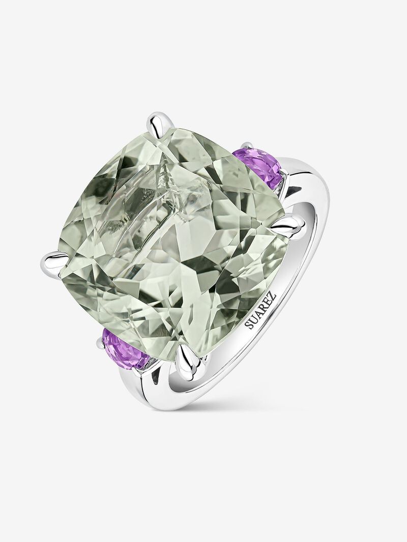 Silver ring with amethysts image number 0