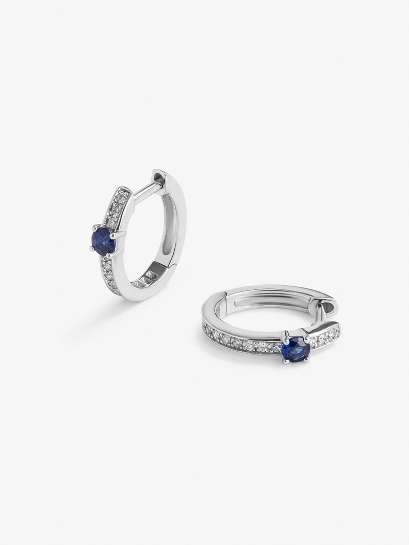 18K white gold hoop earrings with 2 brilliant-cut blue sapphires with a total of 0.15 cts and 26 brilliant-cut diamonds with a total of 0.1 cts image number 2