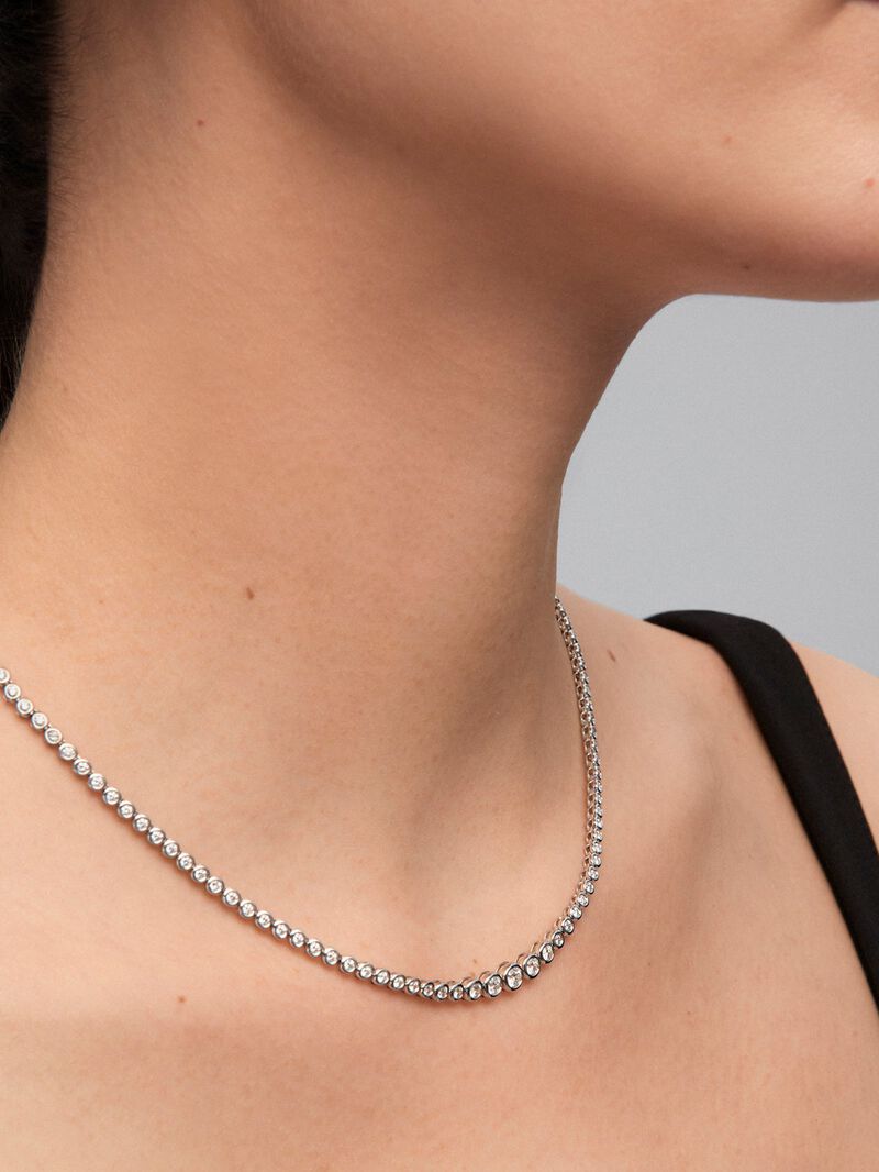 18K white gold rivière necklace with 128 brilliant-cut diamonds with a total of 3.2 cts image number 3