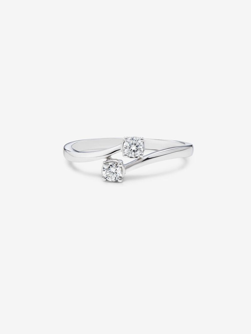 18K White Gold Diamond Solitaire Ring image number 2