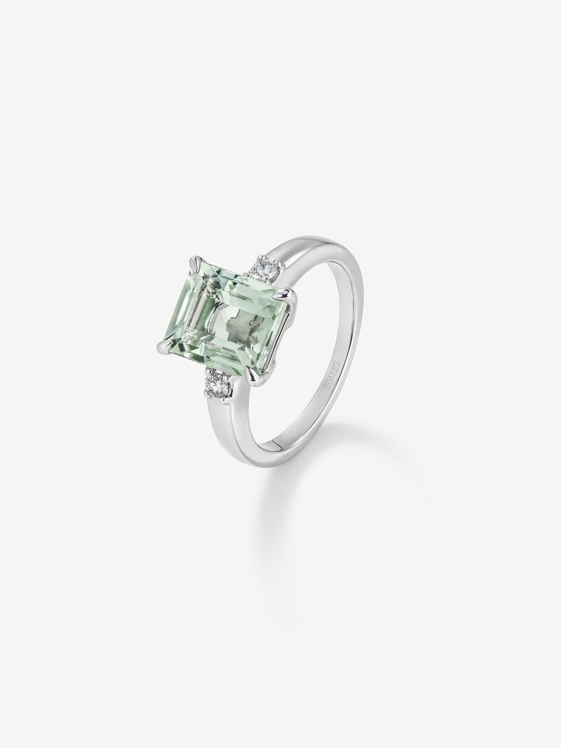 Silver ring with green amethyst and diamonds image number 0