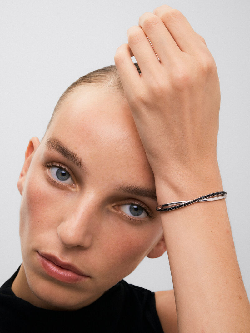 Rigid 925 silver bracelet with 47 brilliant-cut spinels with a total of 1.23 cts image number 1