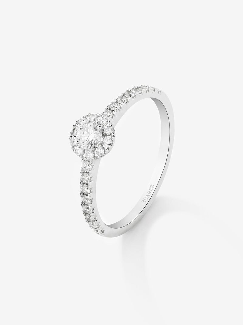 18K white gold ring with central brilliant-cut diamond of 0.15 cts and 26 brilliant-cut diamonds with a total of 0.28 cts image number 0