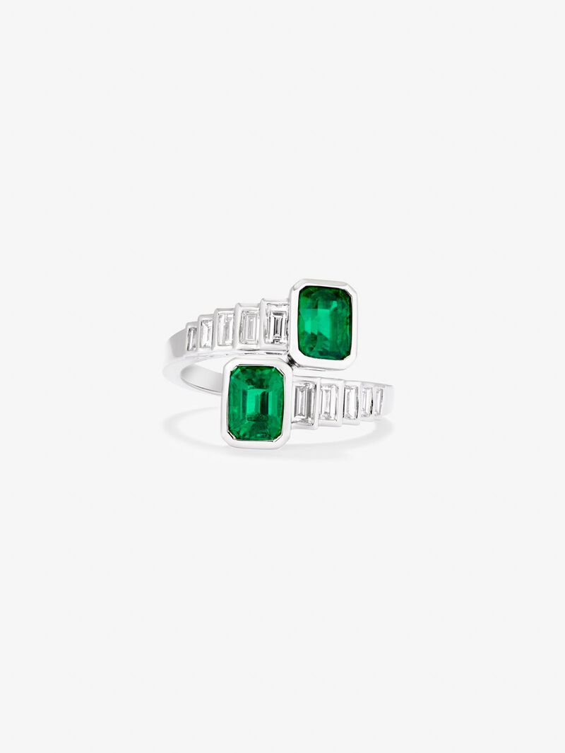 You and I 18k White Gold Ring with Green Emerald image number 2