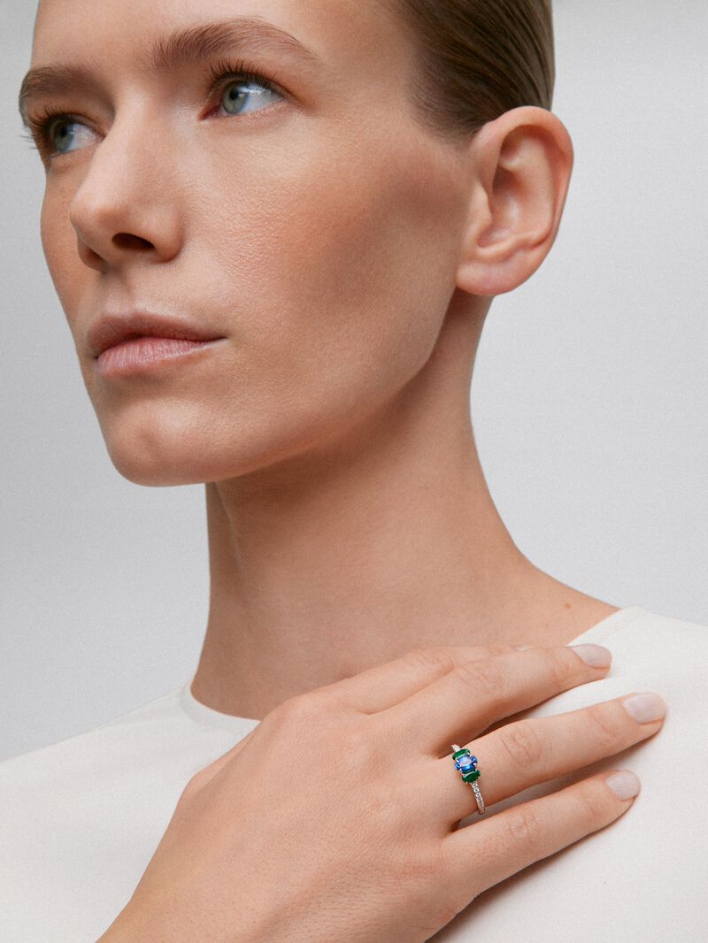18K White Gold Tiego Ring with blue sapphire in 0.71 cts, 0.21 cts white emeralds and white diamonds in a bright size of 0.02 cts image number 1